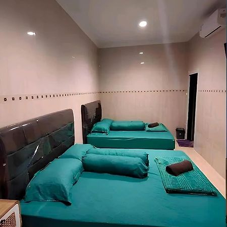 De Patuk Homestay Yogyakarta Bagian luar foto